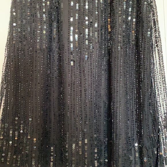 Black sequence cocktail dress. - Picture 8 of 8